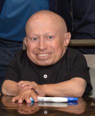 Verne Troyer Verne Troyer